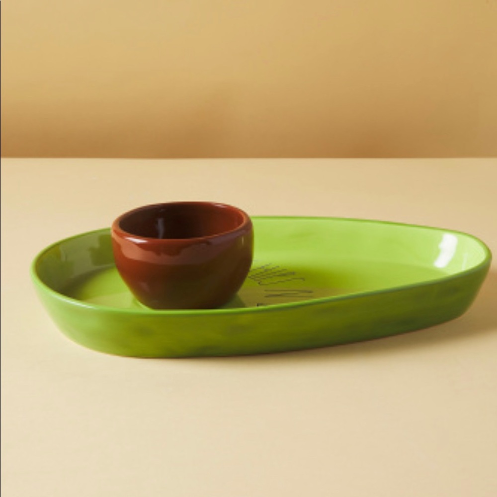 Rae Dunn CHIPS N DIP avocado shaped serving tray - Picture 2 of 6